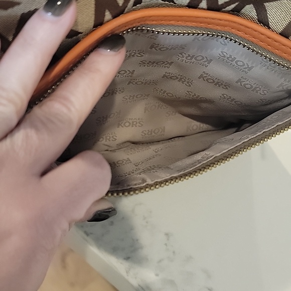 Michael Kors Beige and Orange MK Logo Crossbody - Picture 3 of 16
